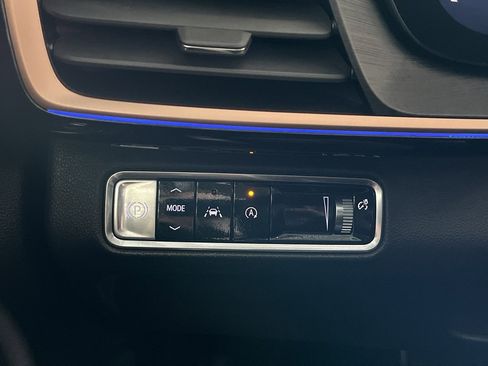 Used 2025 Buick Envision Sport Touring AWD/4WD image 16