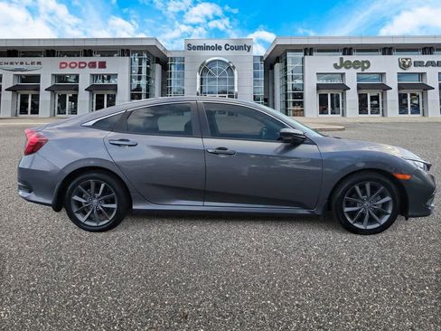 Used 2021 Honda Civic EX-L image 9