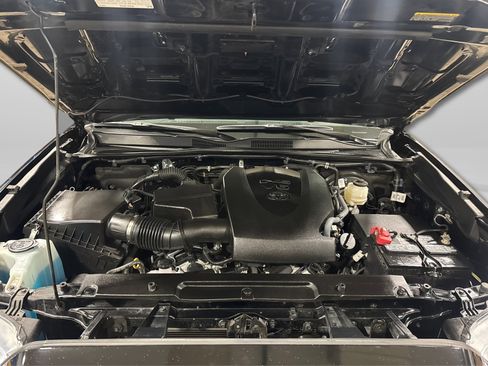 Used 2023 Toyota Tacoma TRD Sport image 11