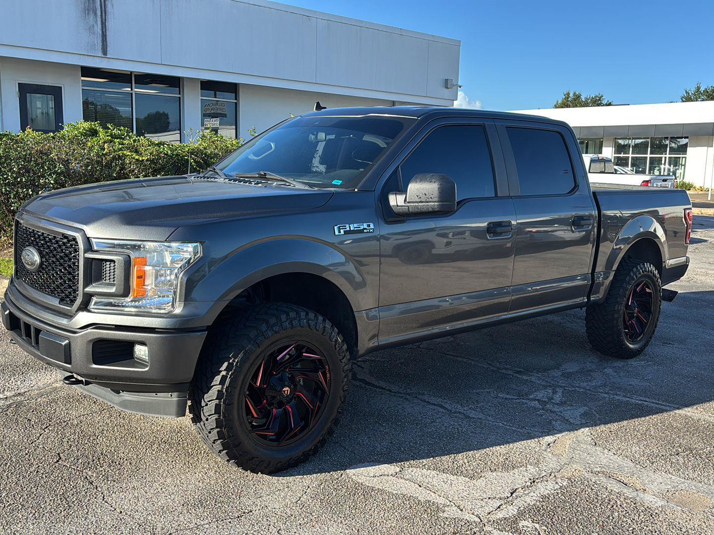 Used 2020 Ford F150 XL w/ Equipment Group 101A Mid AWD/4WD image 3