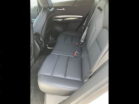 Certified 2025 Cadillac XT4 Premium Luxury AWD/4WD image 9