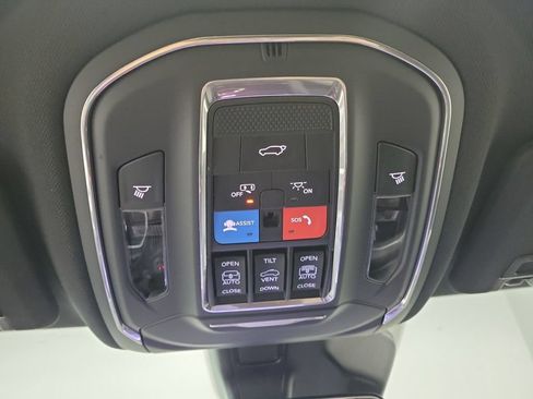 New 2025 Jeep Grand Cherokee Limited AWD/4WD image 29