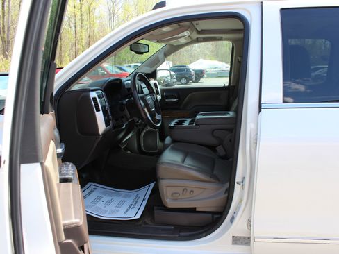 Used 2015 GMC Sierra 1500 SLT w/ SLT Preferred Package AWD/4WD image 16