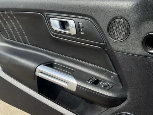 Used 2019 Ford Mustang Premium RWD image 22
