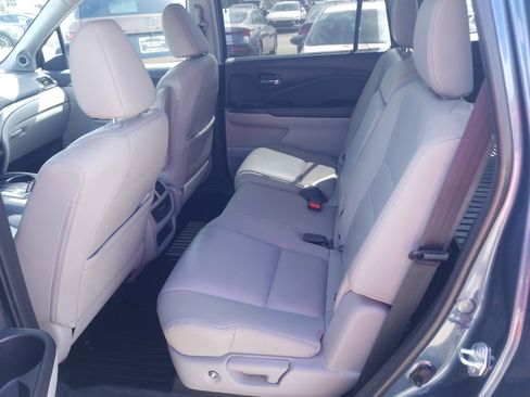 Used 2021 Honda Pilot Special Edition image 12