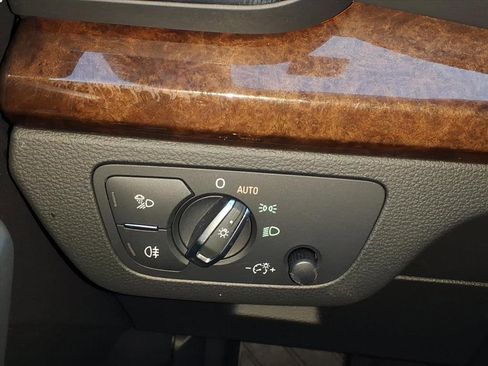 Used 2019 Audi Q5 2.0T Premium Plus w/ Premium Plus Package image 24