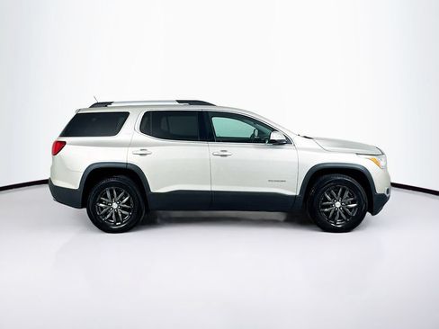 Used 2017 GMC Acadia SLT FWD image 8