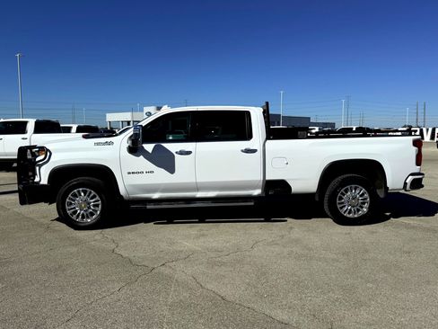 Used 2023 Chevrolet Silverado 3500 High Country w/ Z71 Off-Road Package image 10