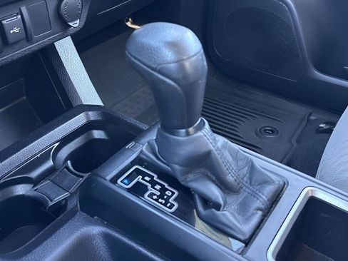 Used 2021 Toyota Tacoma SR image 18