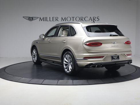 Certified 2021 Bentley Bentayga AWD/4WD image 5