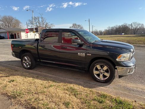 Used 2019 RAM 1500 Lone Star image 7