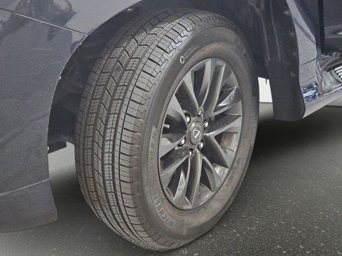 Used 2023 Lexus GX 460 Premium w/ Premium Package AWD/4WD image 34