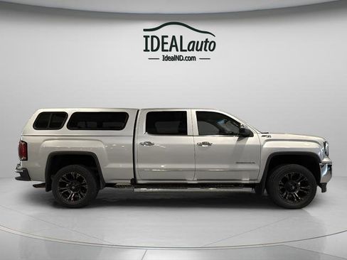 Used 2017 GMC Sierra 1500 SLT w/ SLT Premium Package AWD/4WD image 12