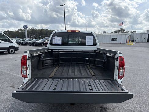 Used 2017 Nissan Frontier SV w/ SV Value Truck Package image 20