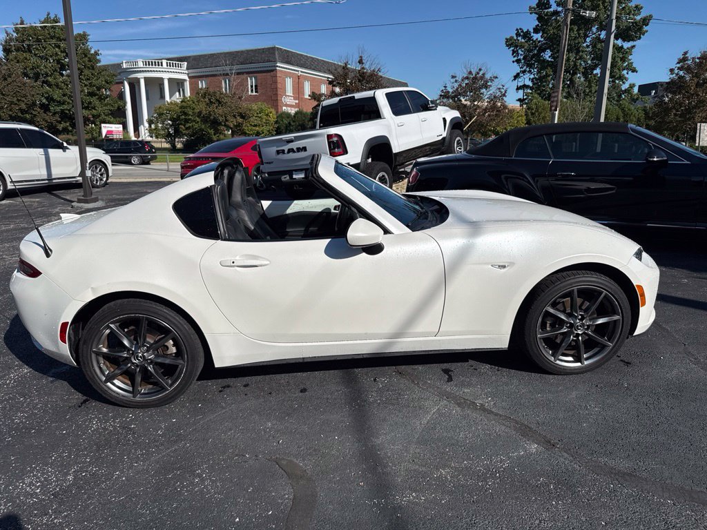 Used 2020 MAZDA MX-5 Miata RF Grand Touring RWD image 6