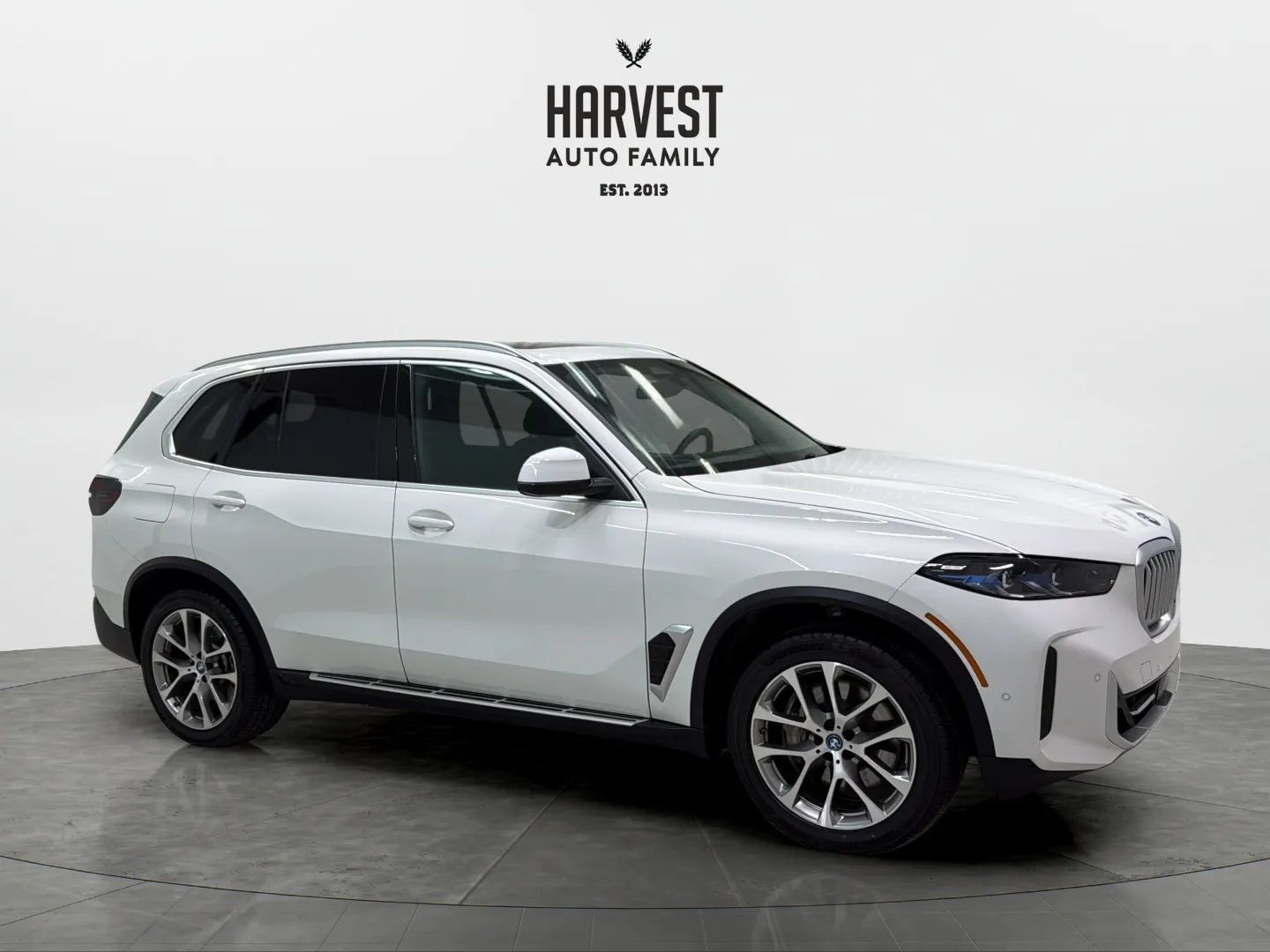 Used 2025 BMW X5 xDrive50e AWD/4WD image 9
