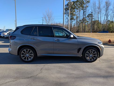 New 2026 BMW X5 xDrive40i w/ M Sport Package image 2