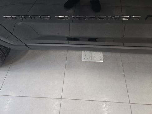 New 2026 Jeep Grand Cherokee Altitude AWD/4WD image 16