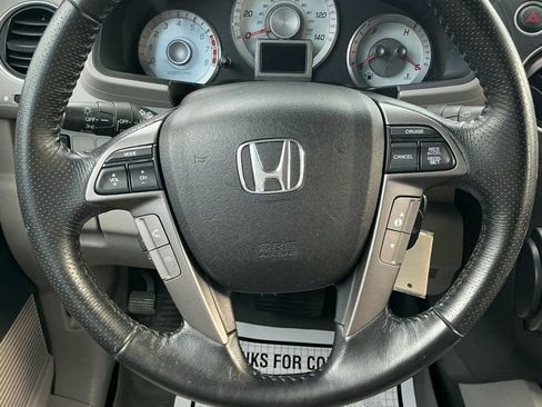 Used 2015 Honda Pilot Touring image 16