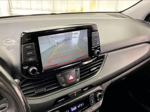 Used 2018 Hyundai Elantra GT w/ Style Package 02 FWD image 27