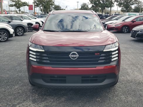 Certified 2025 Nissan Kicks SR image 2