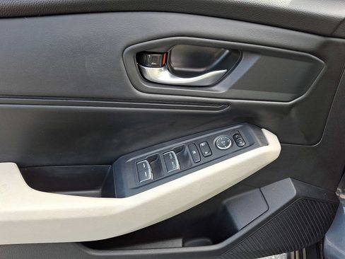 Used 2024 Honda Accord EX image 12