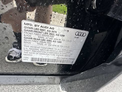 Used 2020 Audi Q5 e Prestige w/ Prestige Package AWD/4WD image 42