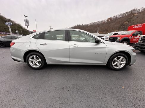Used 2018 Chevrolet Malibu LS image 22