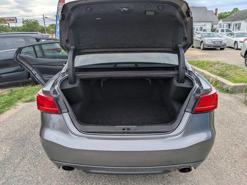 Used 2016 Nissan Maxima Platinum FWD image 32
