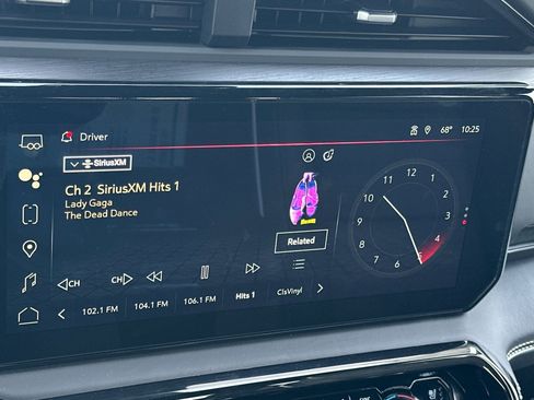 Used 2024 GMC Sierra 2500 AT4X image 17