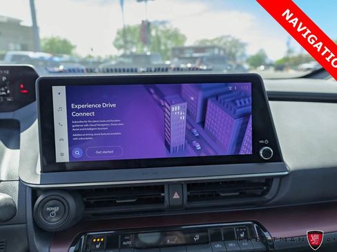 Used 2024 Toyota Prius Prime FWD image 10