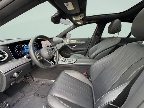 Used 2021 Mercedes-Benz E 350 4MATIC Sedan image 9