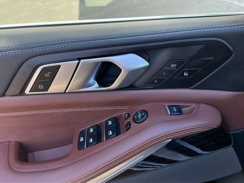 Used 2025 BMW X5 xDrive40i image 13