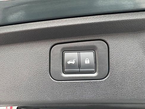 Certified 2025 Nissan Armada PRO-4X image 25