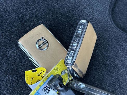 Used 2020 Volvo XC90 T8 Inscription image 21