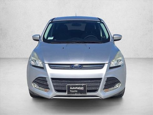 Used 2015 Ford Escape SE FWD image 2