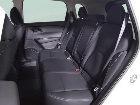 Used 2024 Nissan Rogue S FWD image 12