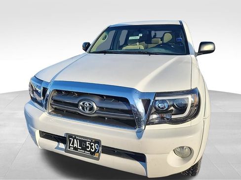 Used 2010 Toyota Tacoma 4x4 Double Cab V6 image 8