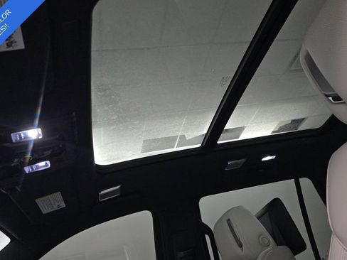 Used 2026 Cadillac Escalade V AWD/4WD image 8