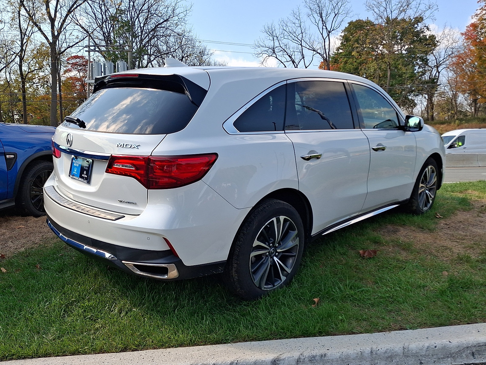 Used 2020 Acura MDX w/ Technology Package AWD/4WD image 5