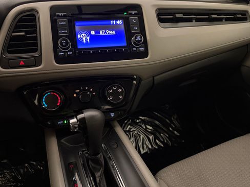 Used 2016 Honda HR-V LX image 18