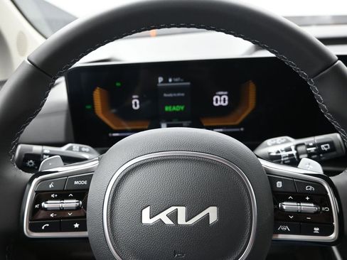 New 2026 Kia Carnival EX FWD image 15