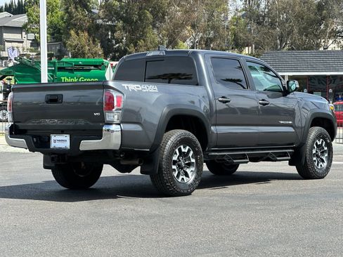 Used 2023 Toyota Tacoma TRD Off-Road AWD/4WD image 5