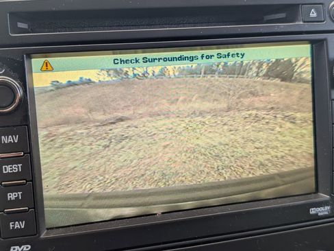 Used 2011 Chevrolet Tahoe LT image 19