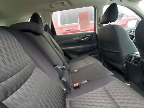 Used 2018 Nissan Rogue SV FWD image 6