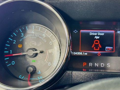 Used 2015 Ford Mustang Premium image 16