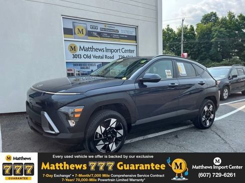 Used 2025 Hyundai Kona SEL AWD/4WD image 1