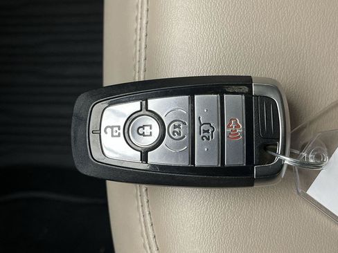 Certified 2023 Ford Explorer XLT w/ Equipment Group 202A AWD/4WD image 30