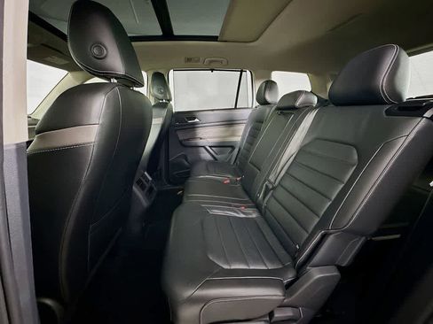 Used 2022 Volkswagen Atlas SEL Premium image 14