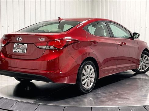 Used 2014 Hyundai Elantra SE w/ Option Group 02 FWD image 13